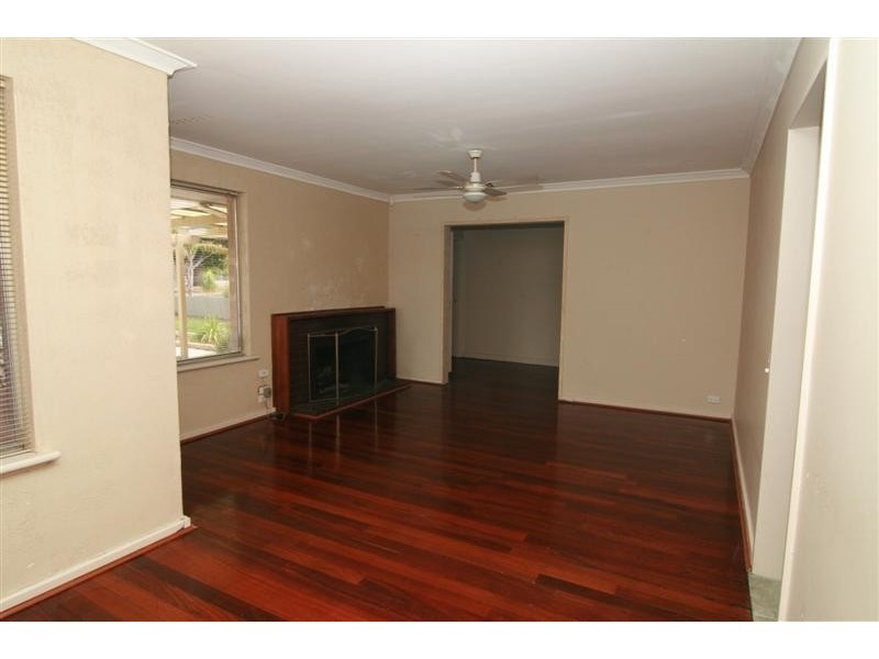 5 Harewood Street, Forrestfield WA 6058