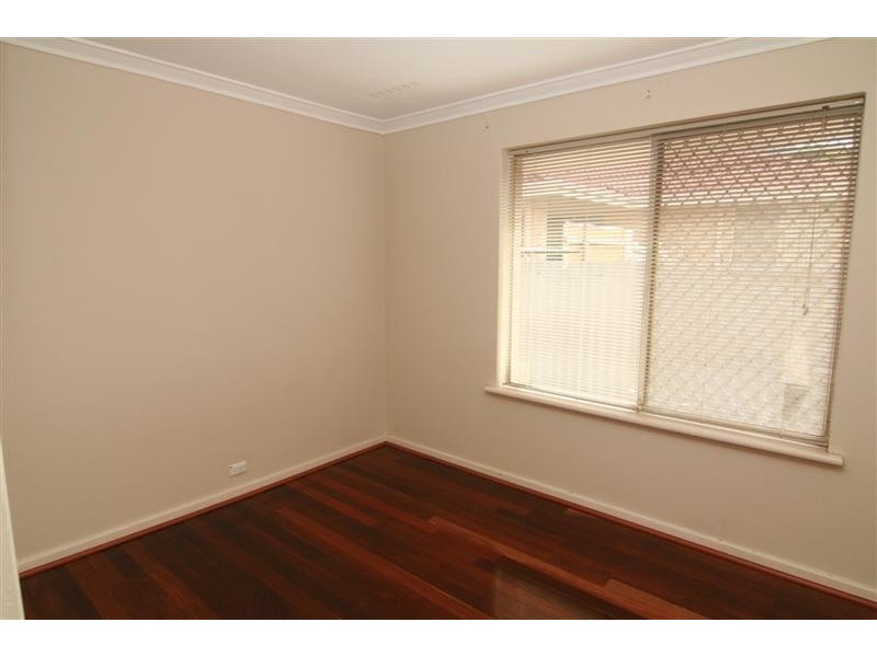 5 Harewood Street, Forrestfield WA 6058