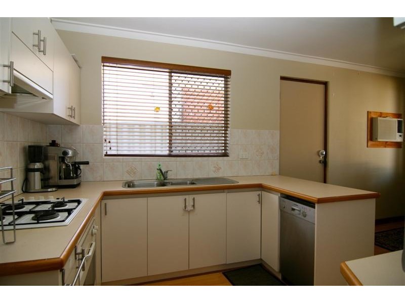 41 May Street, Bayswater WA 6053