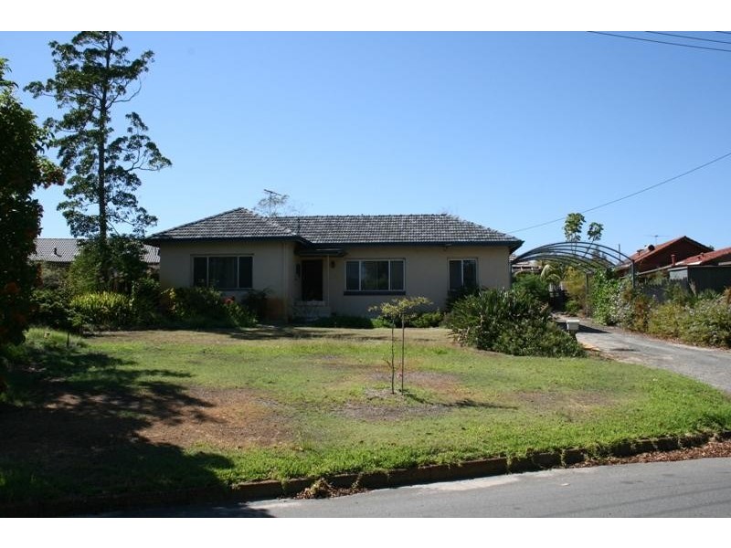 12 Skew Road, Bayswater WA 6053