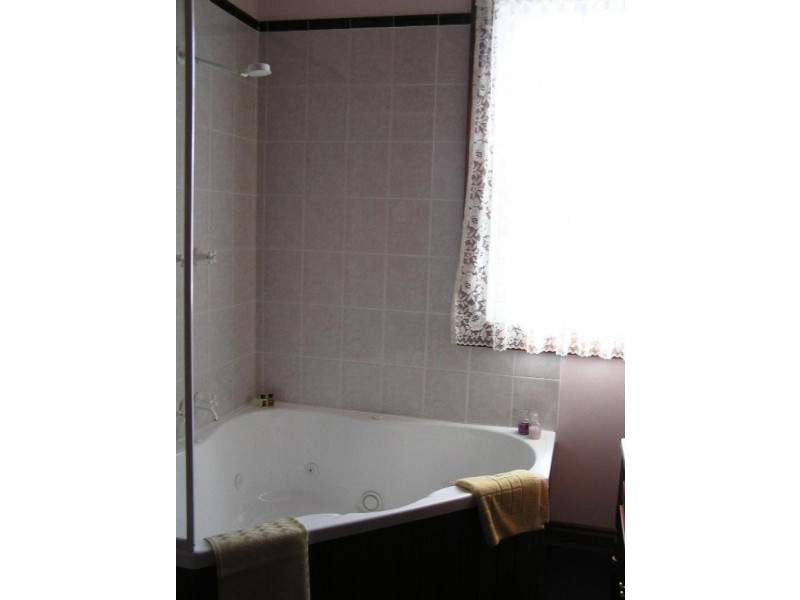 10 Smith Street, Smithton TAS 7330