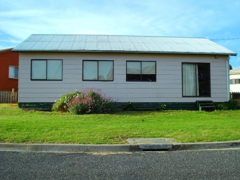 7 Ross Avenue, Currie, King Island TAS 7256