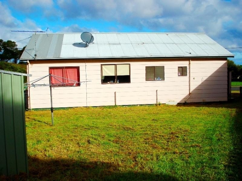 7 Ross Avenue, Currie, King Island TAS 7256