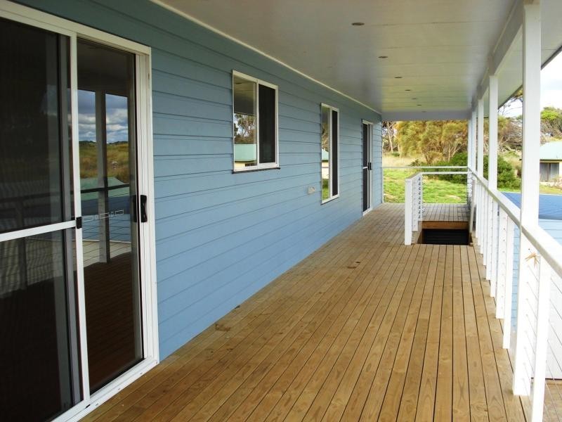 15 Ross Ave. Currie, King Island TAS 7256