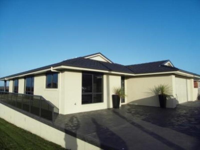 27 Sampson Avenue, Smithton TAS 7330