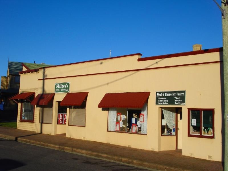 9-11 Main St, Currie, King Island TAS 7256