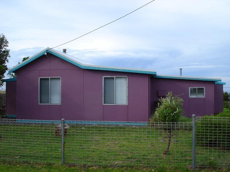 7 Sassafras st, Grassy, King Island TAS 7256