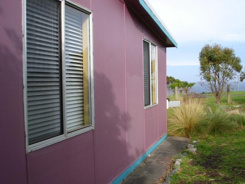 7 Sassafras st, Grassy, King Island TAS 7256