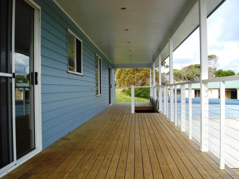15 Ross Ave, Currie, King Island TAS 7256