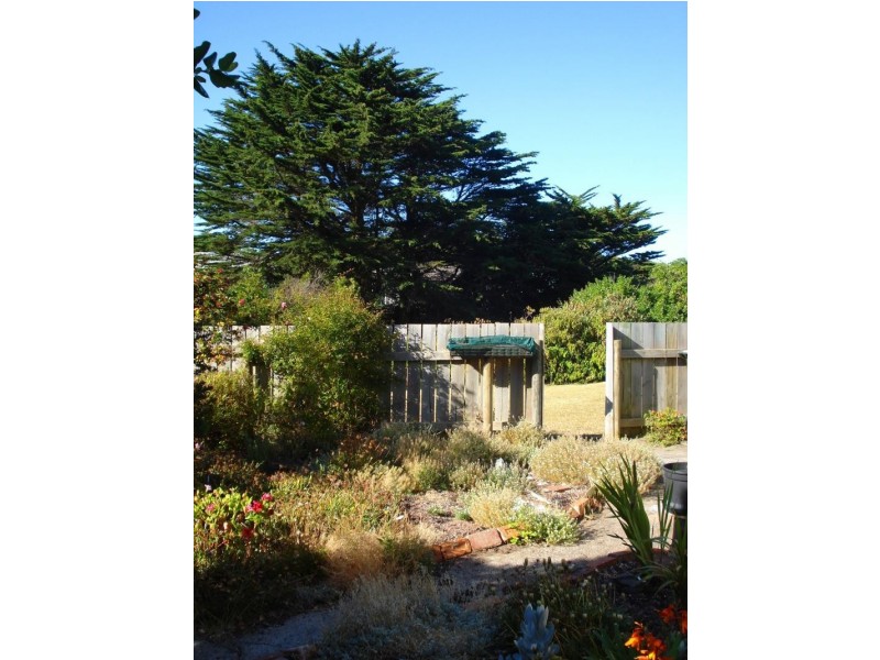 50 Edward St, Currie, King Island TAS 7256