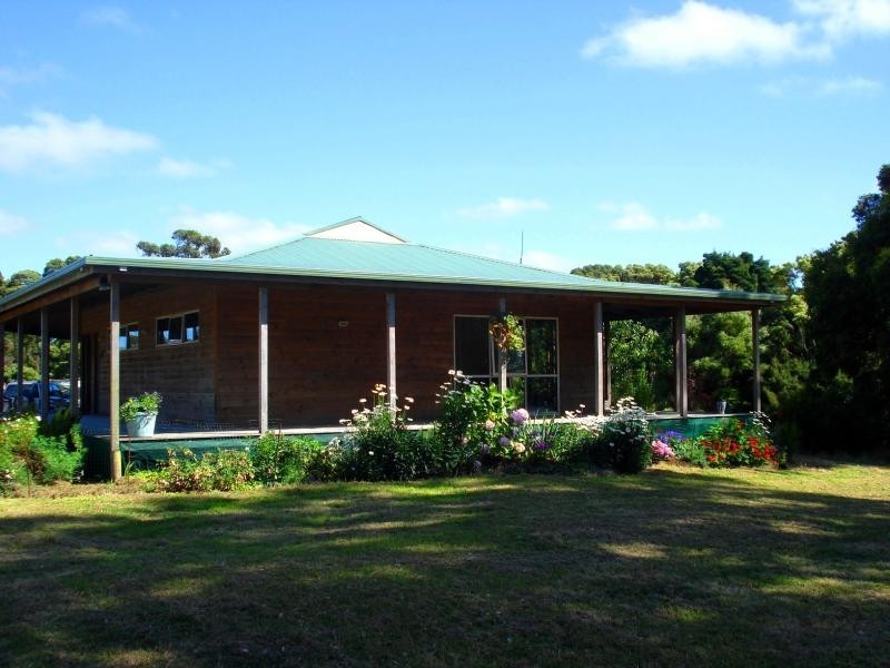 233 Pegarah Rd, King Island TAS 7256