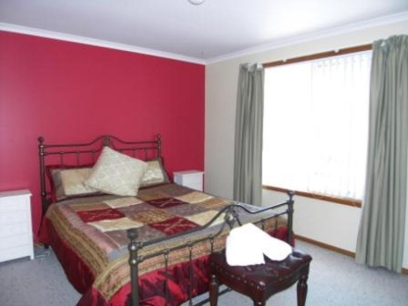 10 Barnett Street, Crayfish Creek TAS 7321