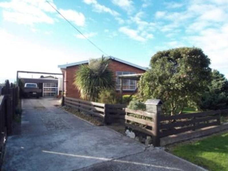 22 Hellyer Street, Smithton TAS 7330