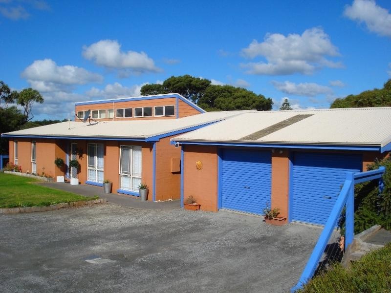 1 Huxley Street, King Island TAS 7256