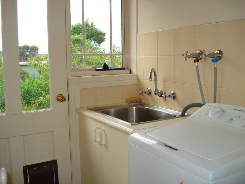 1 Huxley Street, King Island TAS 7256