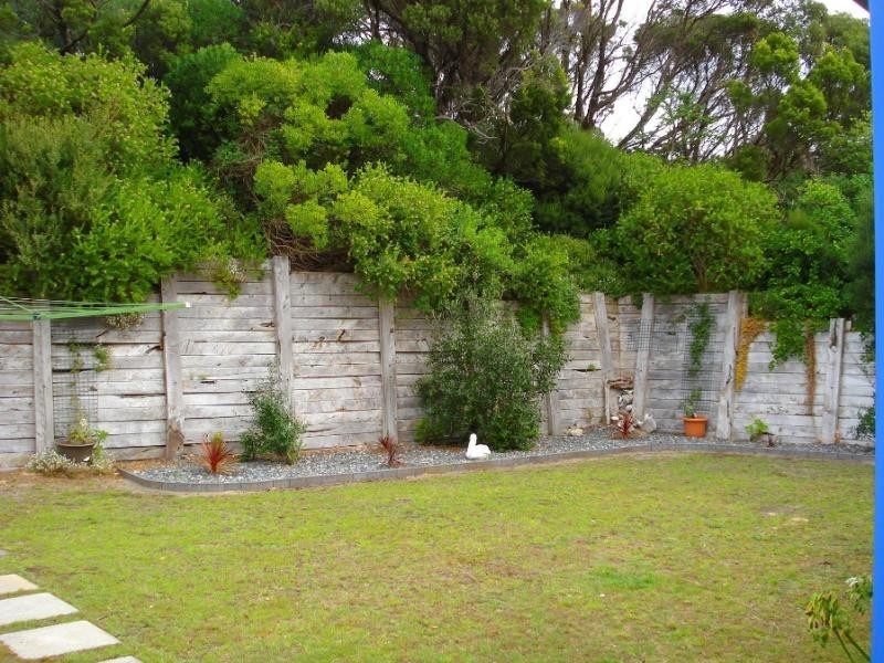 1 Huxley Street, King Island TAS 7256