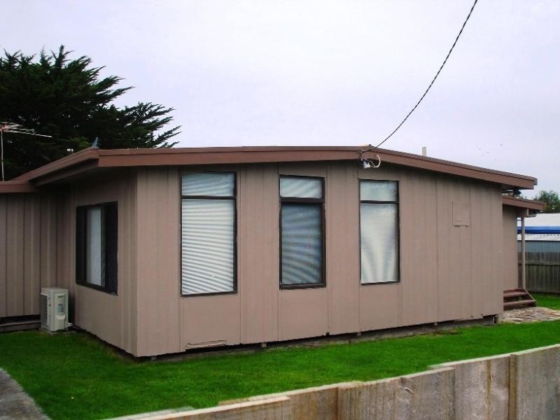 6 Blackwood St, King Island TAS 7256