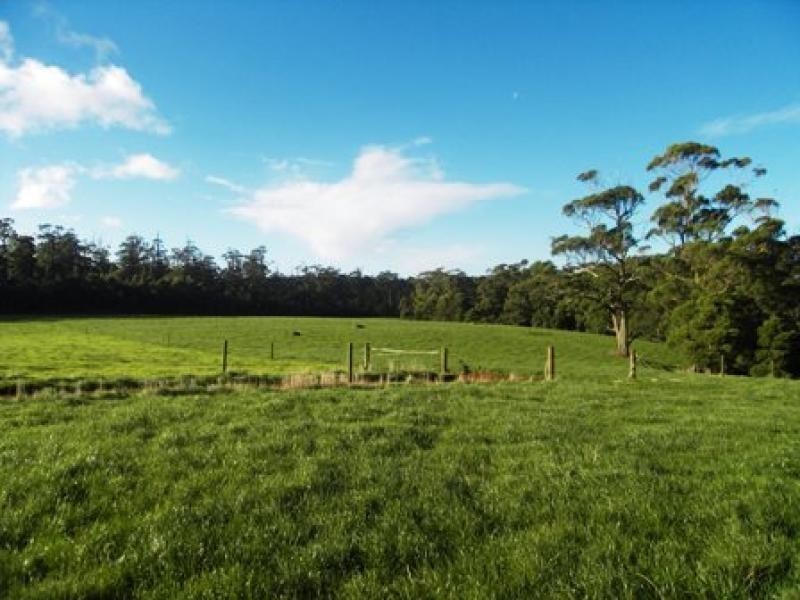 16 DUNNS ROAD, Christmas Hills TAS 7330
