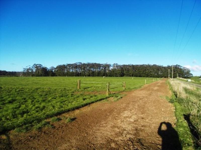 16 DUNNS ROAD, Christmas Hills TAS 7330