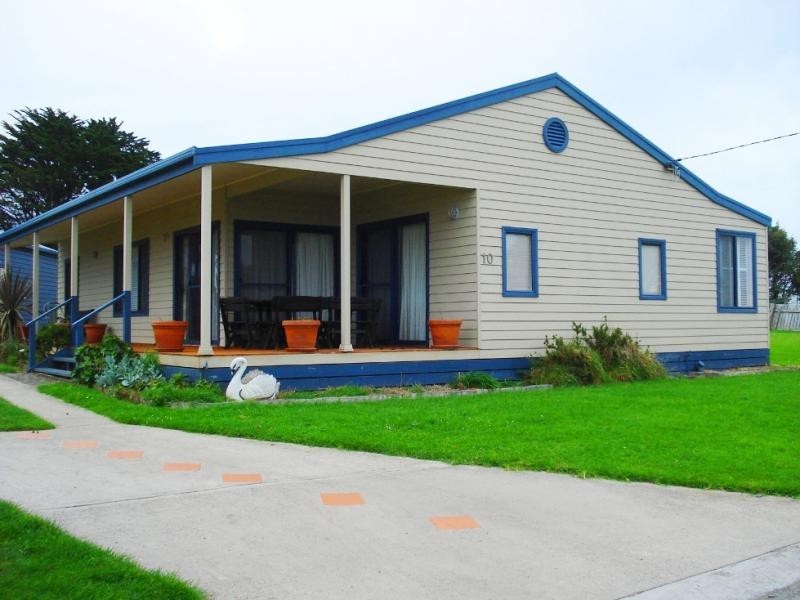 8-10 Sassafras St, King Island TAS 7256