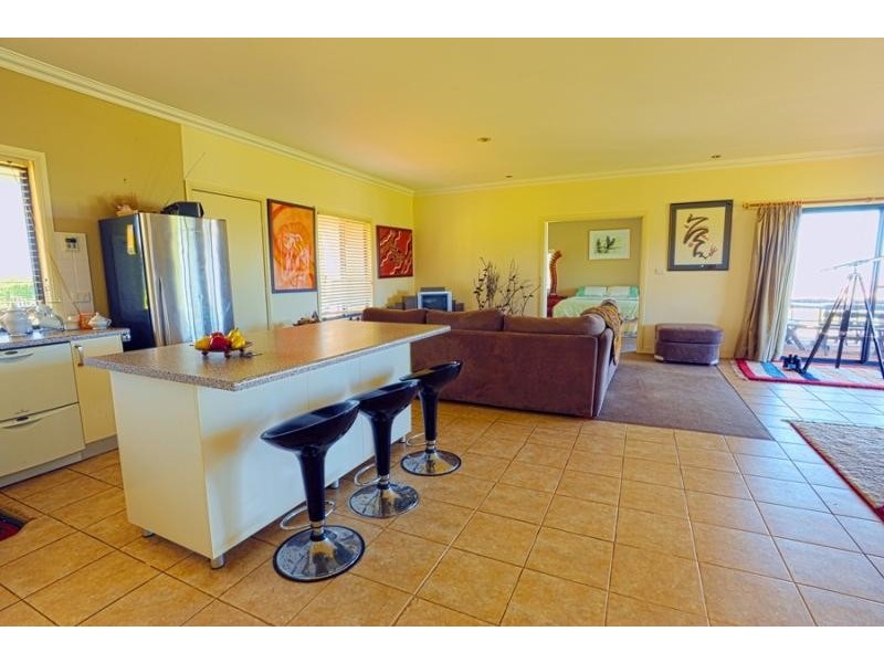 8-10 Sassafras St, King Island TAS 7256