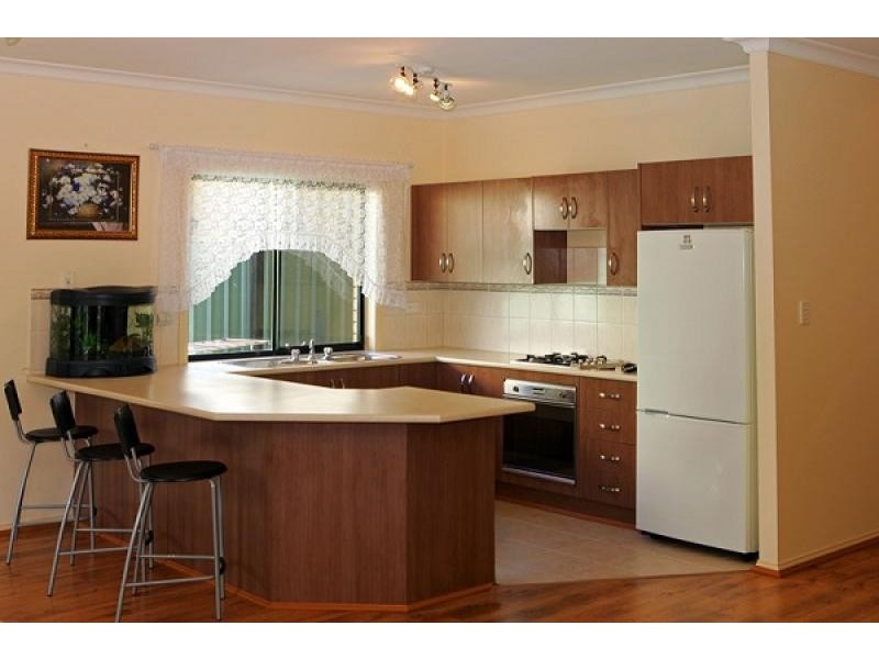 13 HEARD AVENUE, Mawson Lakes SA 5095