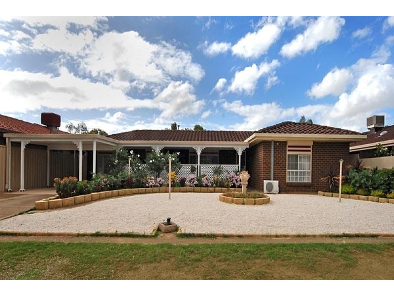 20 Wakeling Crescent, Parafield Gardens SA 5107