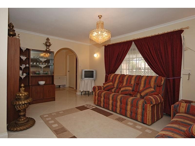 20 Wakeling Crescent, Parafield Gardens SA 5107