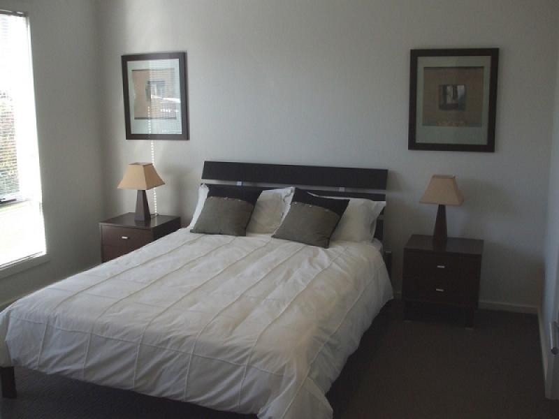 18 Dutton Avenue, Mawson Lakes SA 5095