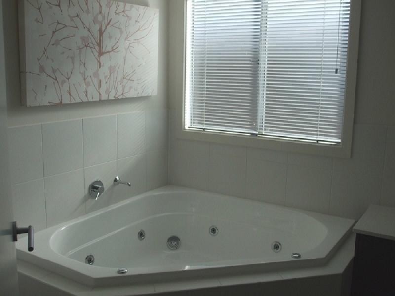 18 Dutton Avenue, Mawson Lakes SA 5095