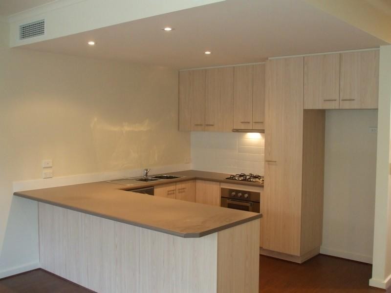 5 EVERARD COURT, Mawson Lakes SA 5095