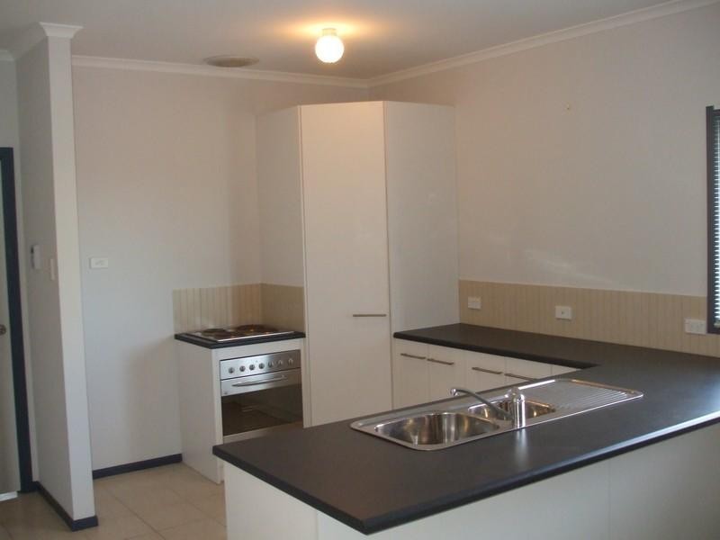 112 ISLA CIRCUIT, Mawson Lakes SA 5095