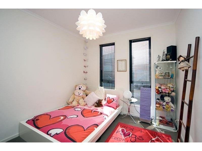 6 Pier Lane, Mawson Lakes SA 5095