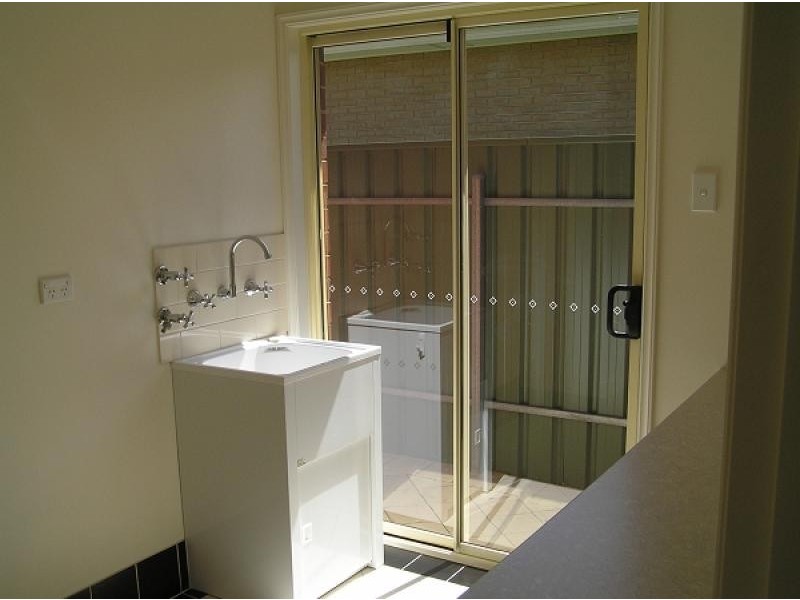 6 Gairdner Lane, Mawson Lakes SA 5095