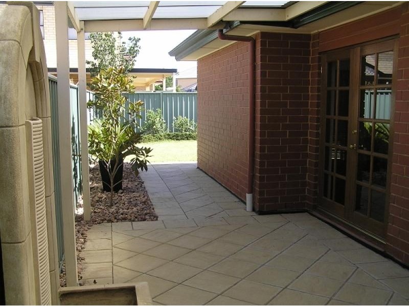 6 Gairdner Lane, Mawson Lakes SA 5095