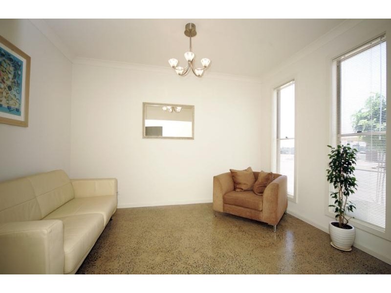 2 Pier Lane, Mawson Lakes SA 5095