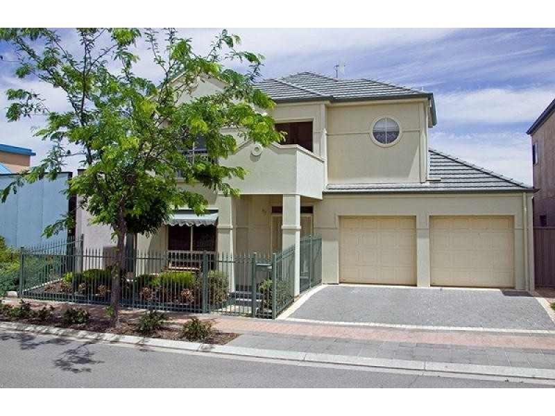 11 Greentree Place, Mawson Lakes SA 5095