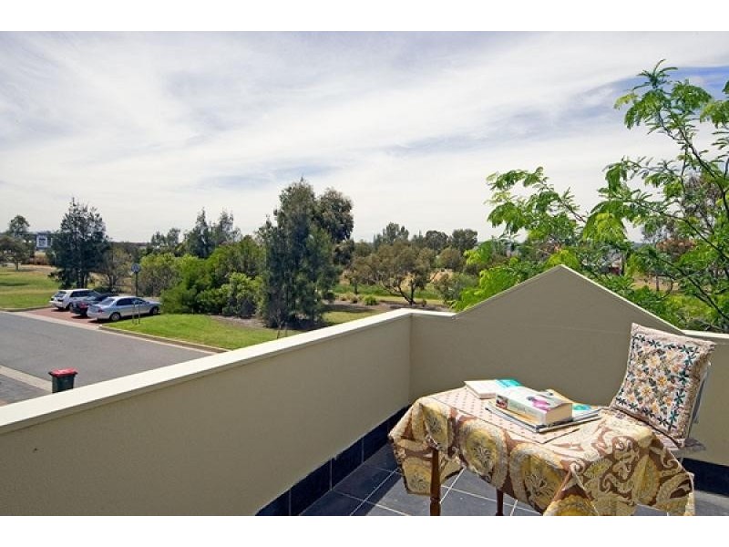 11 Greentree Place, Mawson Lakes SA 5095