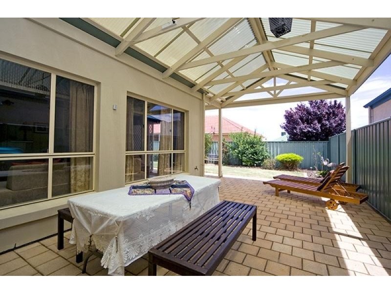 11 Greentree Place, Mawson Lakes SA 5095