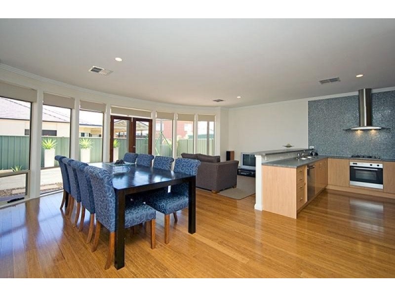 5 Ashwood Circuit, Mawson Lakes SA 5095