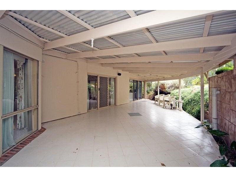 1 Riverbank Parade, Gulfview Heights SA 5096