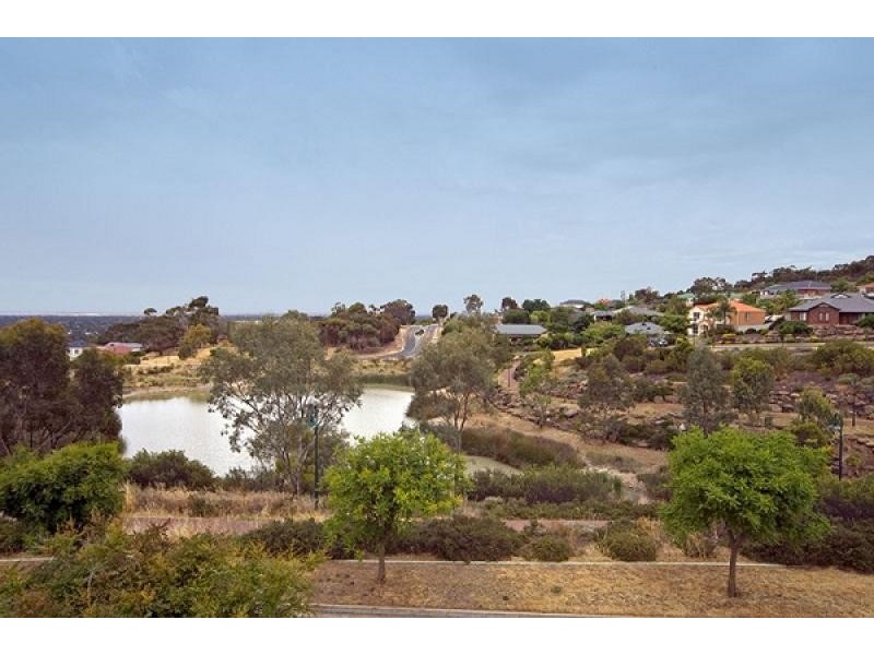 1 Riverbank Parade, Gulfview Heights SA 5096