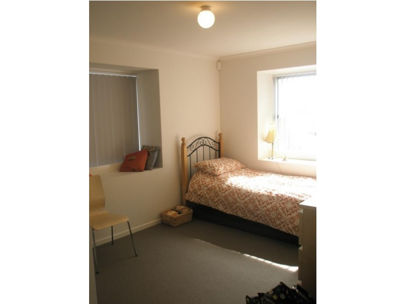 Apartment 4/2 Fisher Place, Mawson Lakes SA 5095