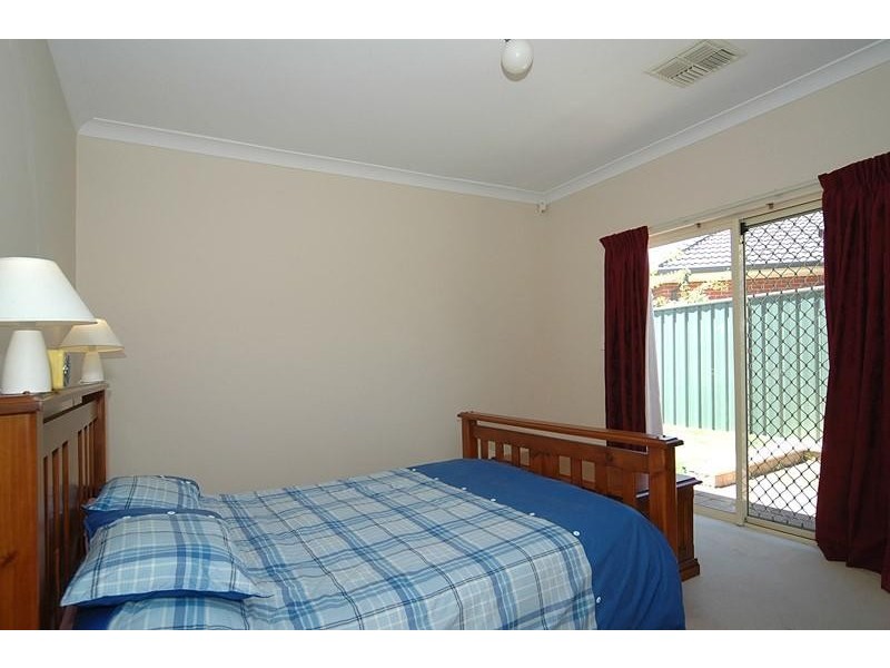 13 Hamilton Place, Mawson Lakes SA 5095