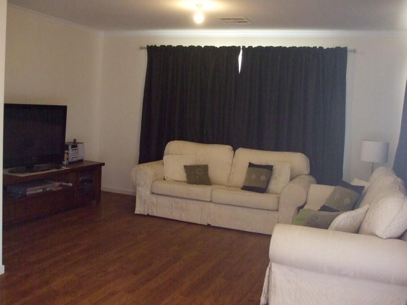 5 Ellada Court, Munno Para West SA 5115