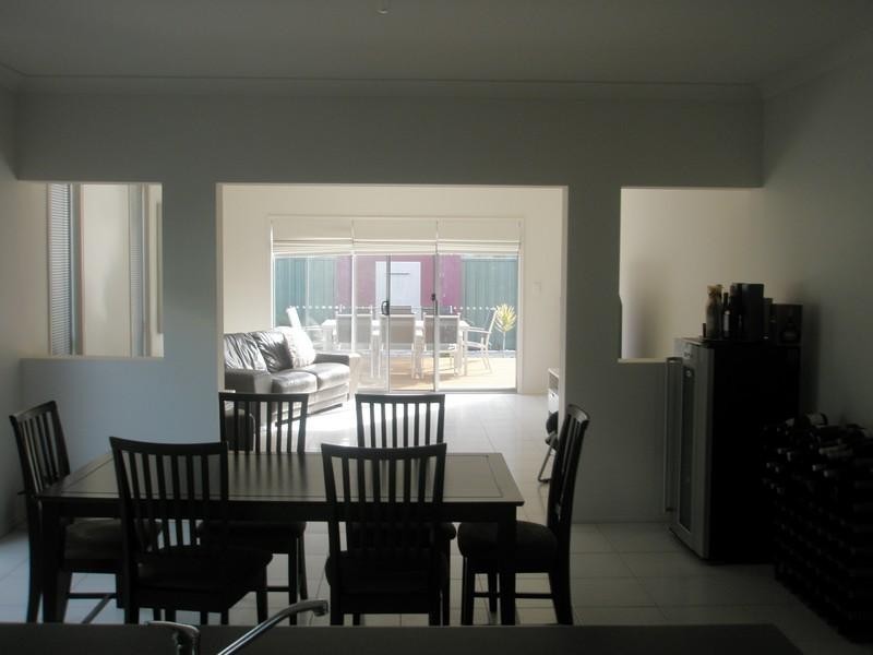 11 Brimpton Avenue, Mawson Lakes SA 5095