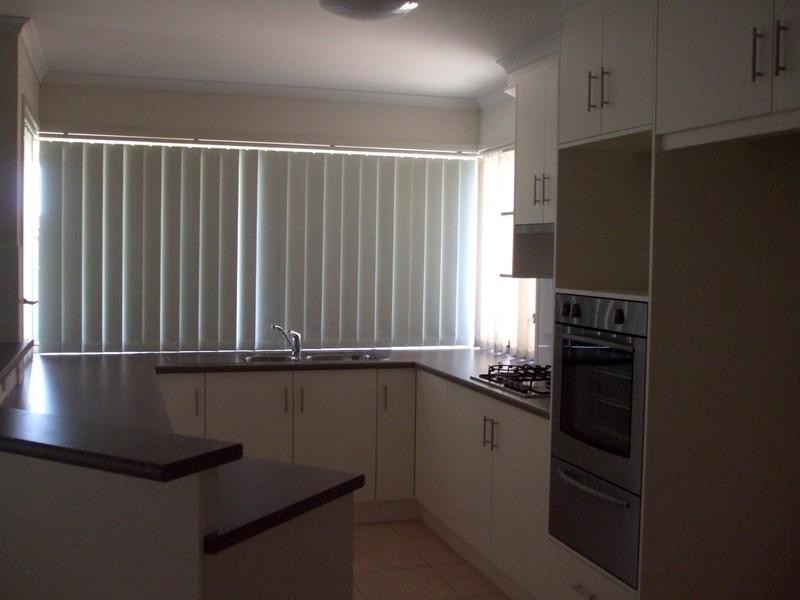 8 Everest Avenue, Andrews Farm SA 5114