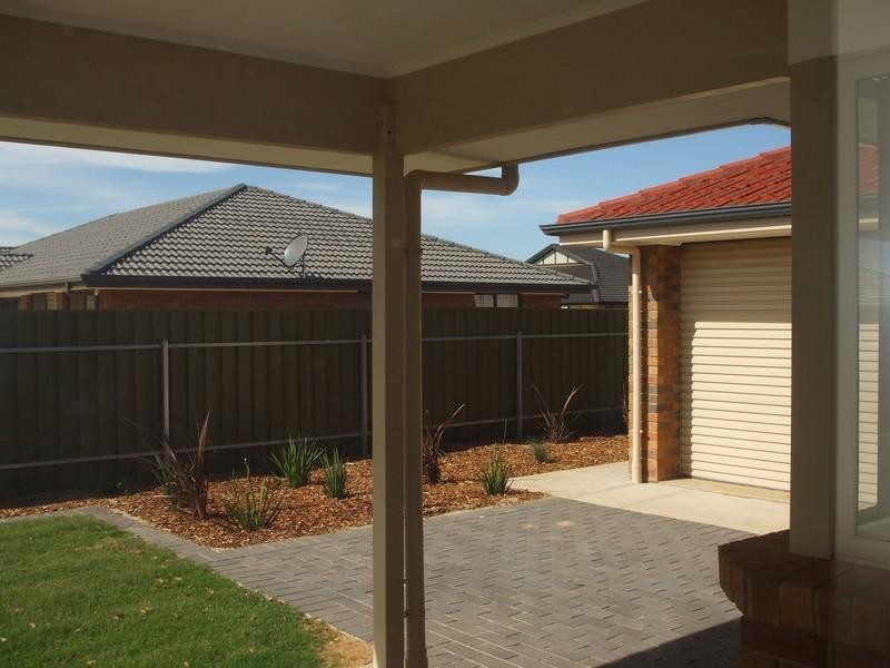 8 Everest Avenue, Andrews Farm SA 5114