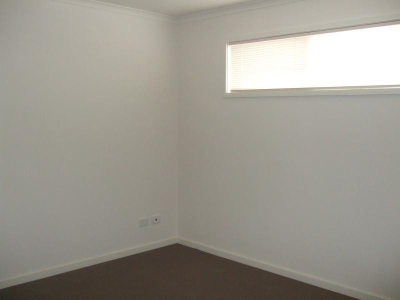 54 MacMillan Avenue, Mawson Lakes SA 5095