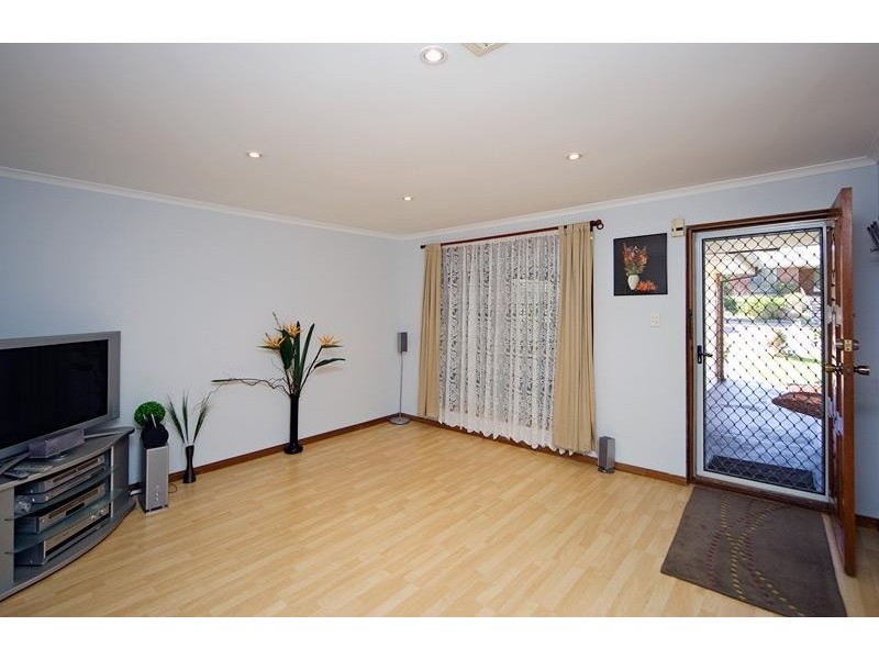 4 Cuneo Place, Golden Grove SA 5125